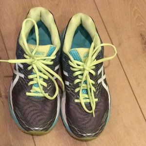 ASICS Ladies 6 1/2 Gel Nimbus 18 running shoes